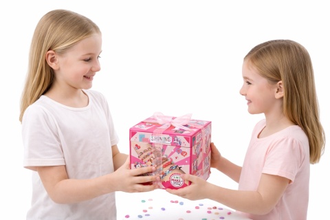 Piękny zestaw do samodzielnego tworzenia biżuterii wysokiej jakości oraz robienia makeup - box z szufladkami